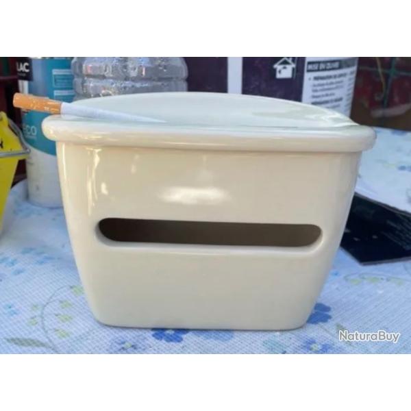 Cendrier de toilette c�ramique total vintage Superbe objet en parfait �tat
