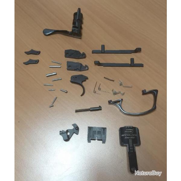 *** D�STOCKAGE - Lot de pi�ces pour fusil SARSILMAZ mod 512 C.12 ***