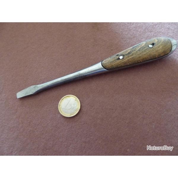 Petit tournevis �  frappe manche bois rivets  ,   panne de 6 mm