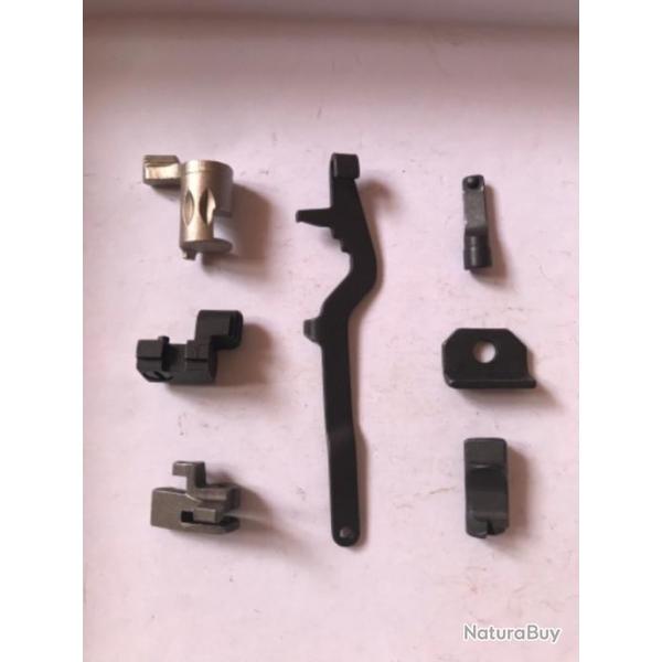 Rate Lot de pieces d�tach�es de pistolet CZ 50