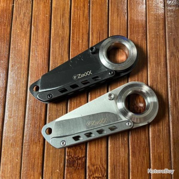 LOT DE DEUX COUTEAUX PLIANTS ZOxXX AVEC CLIP CEINTURE INT�GR�
