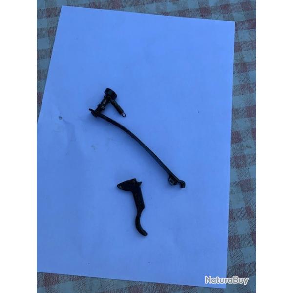 Ressort de d�tente + d�tente  + ressort avec vis