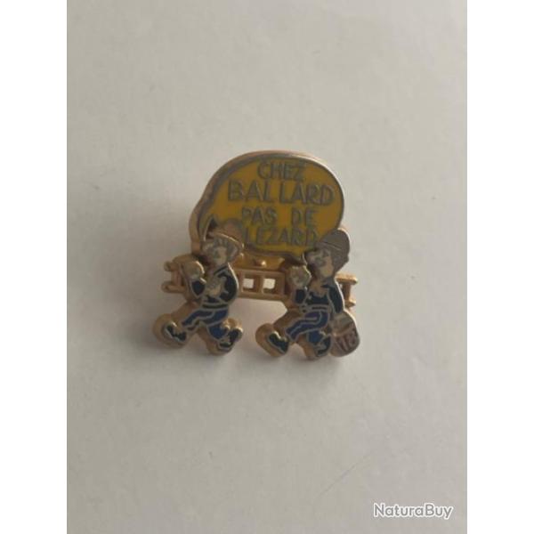 Pin's chez Ballard pas de l�zard dor� � l'or fin