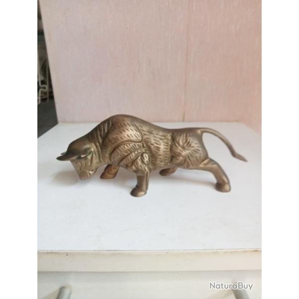 statuette ancienne en bronze dor� longueur 17 cm hauteur 7 cm