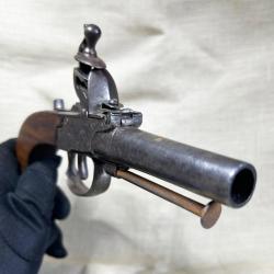 Beau pistolet &agrave; silex de voyage - Fin XVIII i&egrave;me si&egrave;cle - TB &eacute;tat