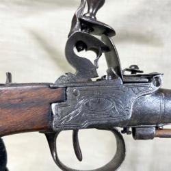 Beau pistolet &agrave; silex de voyage - Fin XVIII i&egrave;me si&egrave;cle - TB &eacute;tat