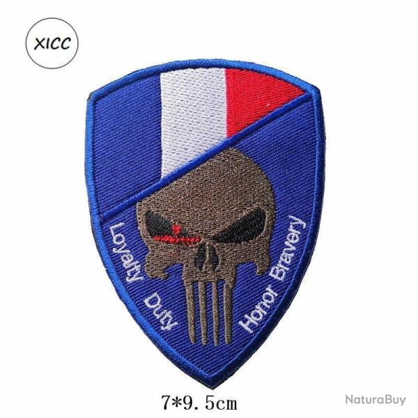 Patch cr�ne drapeau national 3D 7x9,5 cm - France