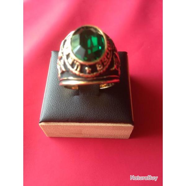 Bague Chevali�re US Army Special Force Green Beret Plaqu� OR 18 CARATS Taille 7 us ou 55 Fr