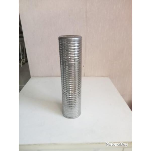 Ancien petit extincteur de voiture en inox sans marque apparente pour collection.plomb� jamais servi