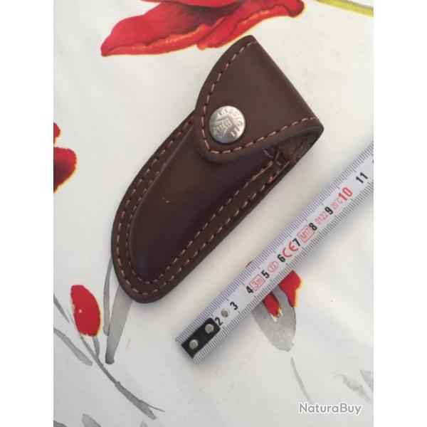 �tui en cuir pour couteau de 8 cms
