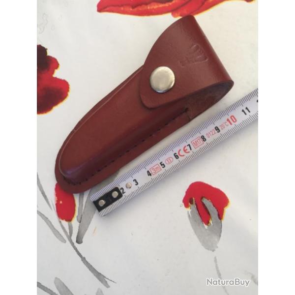 �tui en cuir pour couteau de 9 � 10 jours