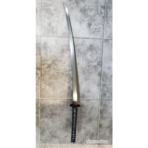 Puissant katana japonais, acier tri�, incassable, tranchant hors paire