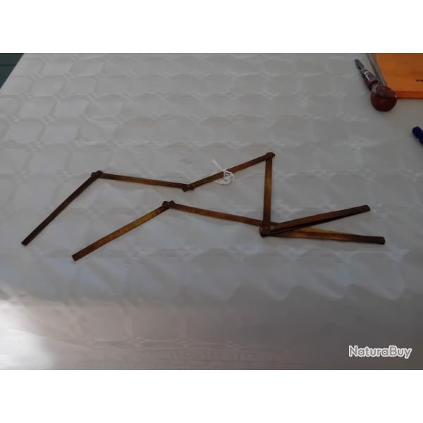 M�tre pliant en laiton XIXe si�cle