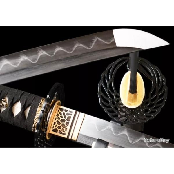 D�couvrez le supr�me des katanas : ma�trise ancestrale et puissance in�gal�e