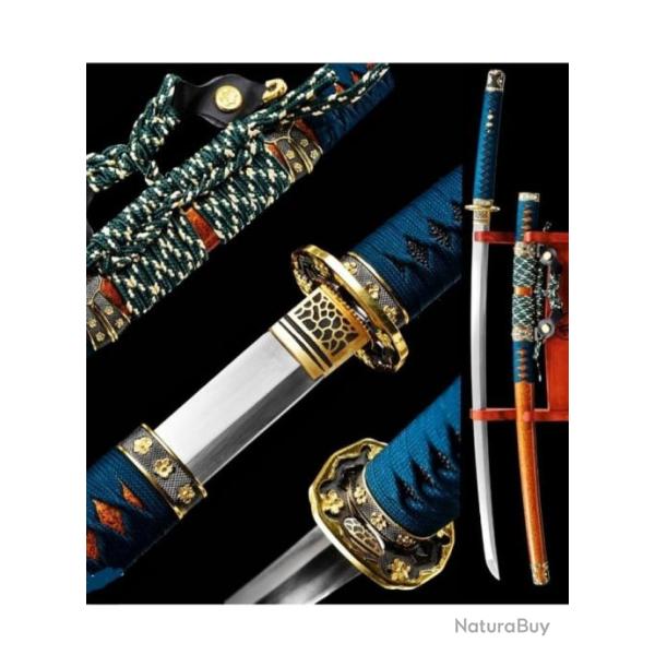 Grand katana tachi, lame extr�mement solide et tranchante comme un rasoir