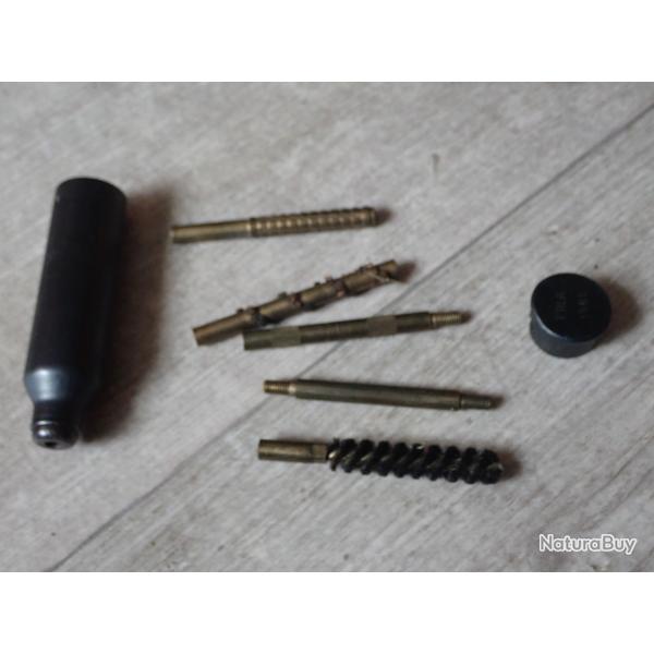 Outil r�glementaire pour entretien du pistolet calibre 9 para complet. En dotation arm�e Suisse ERLA