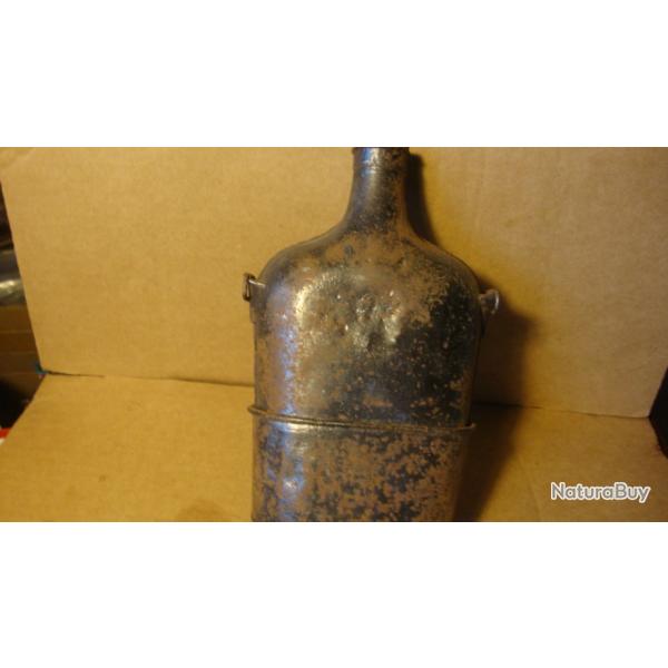 GOURDE MILITAIRE SORTIE DE GRENIER