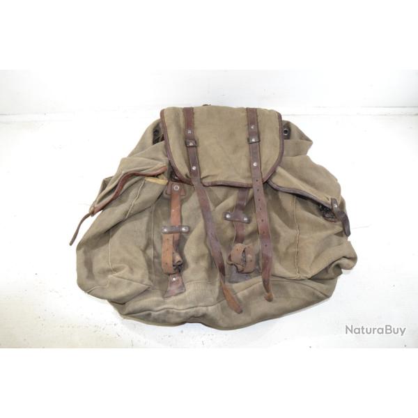 Sac � dos Arm�e Fran�aise ann�es 1950 - 1960. Indochine Alg�rie, randonn�e. Toile et cuir