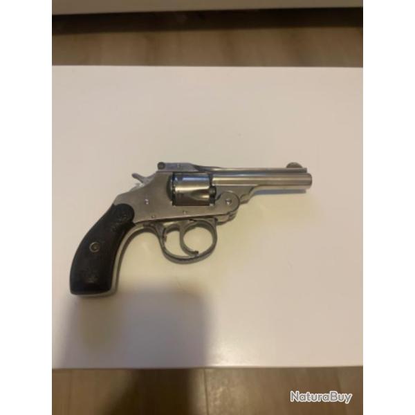 Revolver iver Johnson cat�gorie D