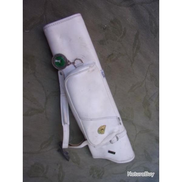 carquois � fl�ches avec accessoires