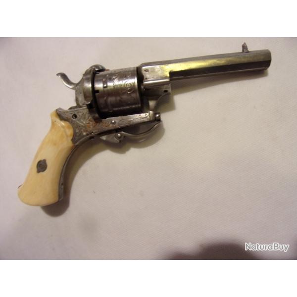 Superbe 7mm � broche avec plaquettes en ivoire