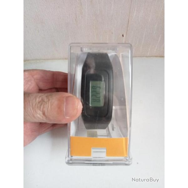 montre action dans �a boite d'origine neuve