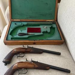 Coffret paire de pistolets de tir un coup, syst&egrave;me rolling block, finition de luxe