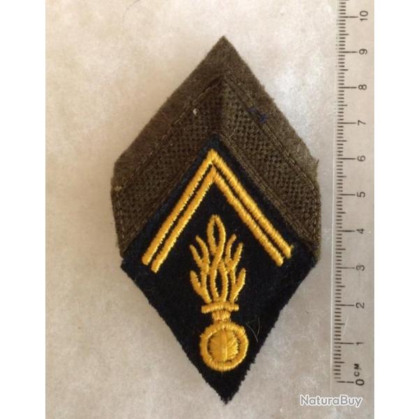 FRANCE GUERRE ALGERIE LOSANGE DE BRAS auxiliaire GENDARMERIE avant 1962 1�re classe