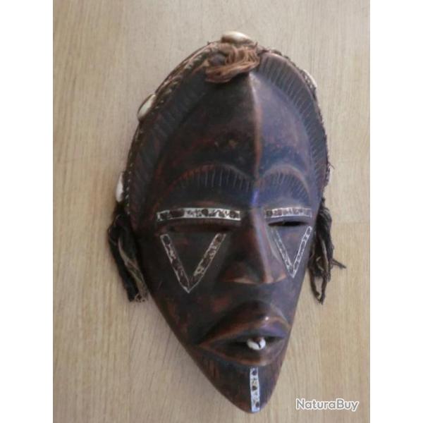 masque ethenique de danse deangle dan