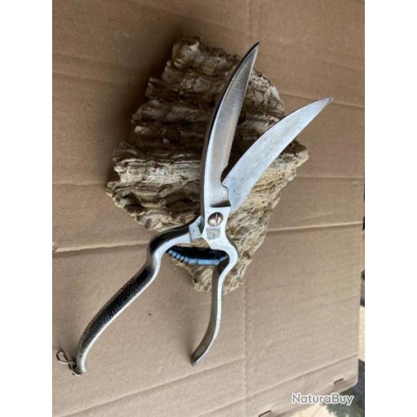 SECATEUR  A VOLAILLE NEUF  2025  N