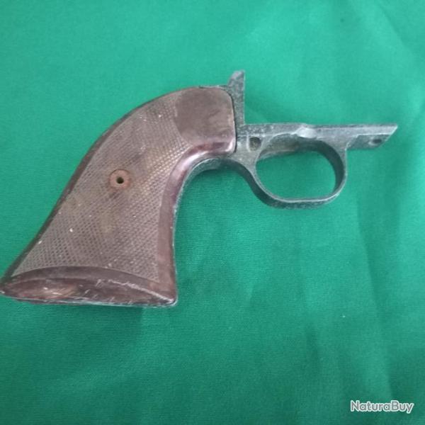 carcasse ancien jouet pistolet  petard
