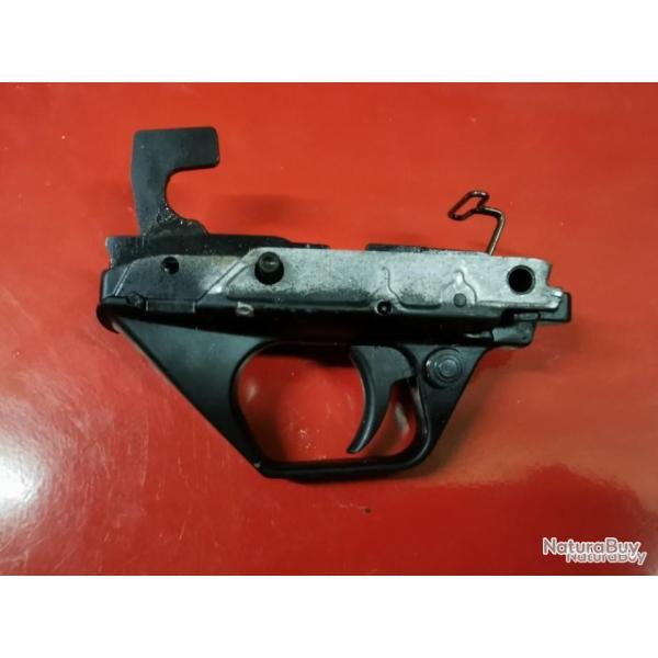 PONTET GACHETTE POUR FUSIL A POMPE TAURUS ST12 2�MODELE (A020)