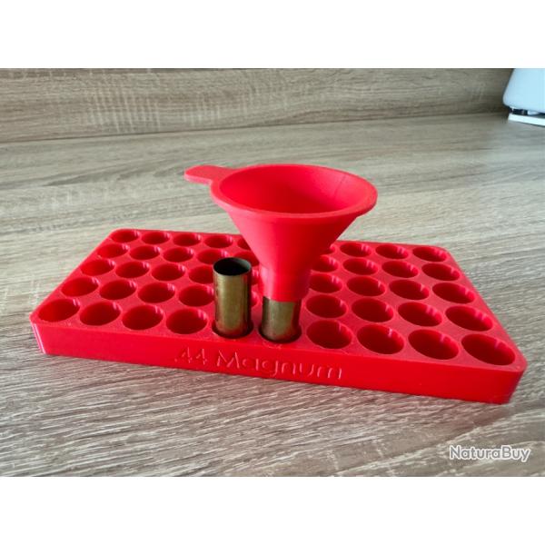 Entonnoir � poudre pour rechargement des munitions / cartouches / douilles de calibre 44 Mag (Magnum