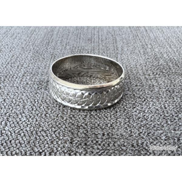 Large et grande bague or blanc massif 18 carats - taille 61