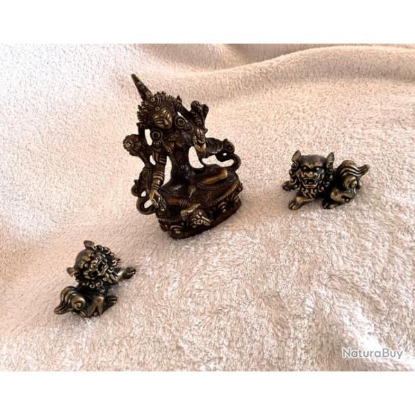 Statue D�esse Tara En Bronze et  2 lions gardiens Foo Fu