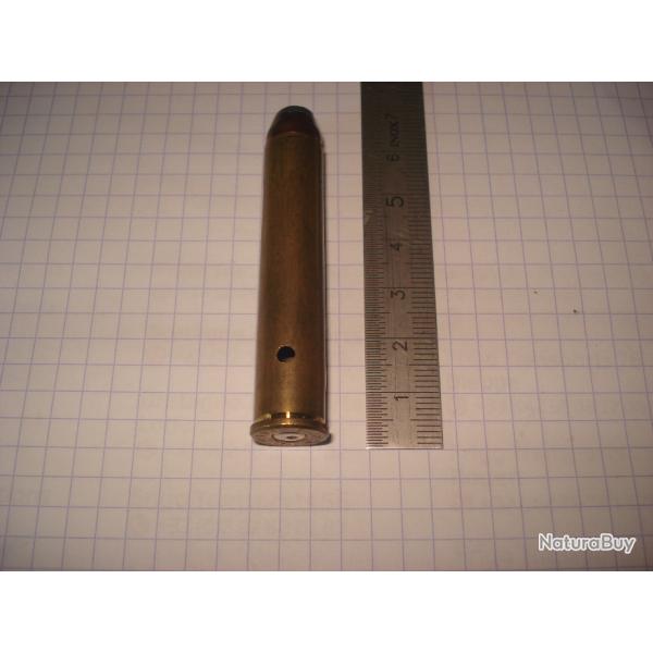 une cartouche de 444 marlin, neutralis�e, �tui perc�, amorce percut�e, ogive demi blind�e