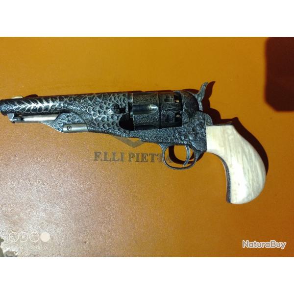 Poign�e crosse bec d'aigle en charme, colt pietta subnose, gold rush