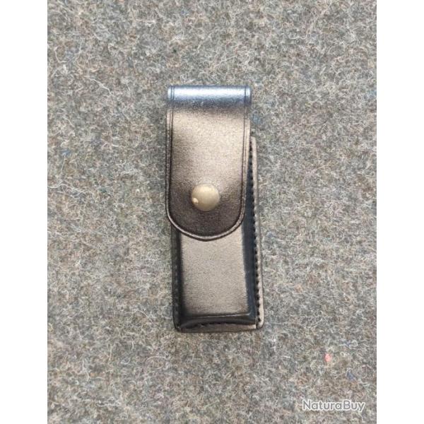 Porte chargeur simple en cuire