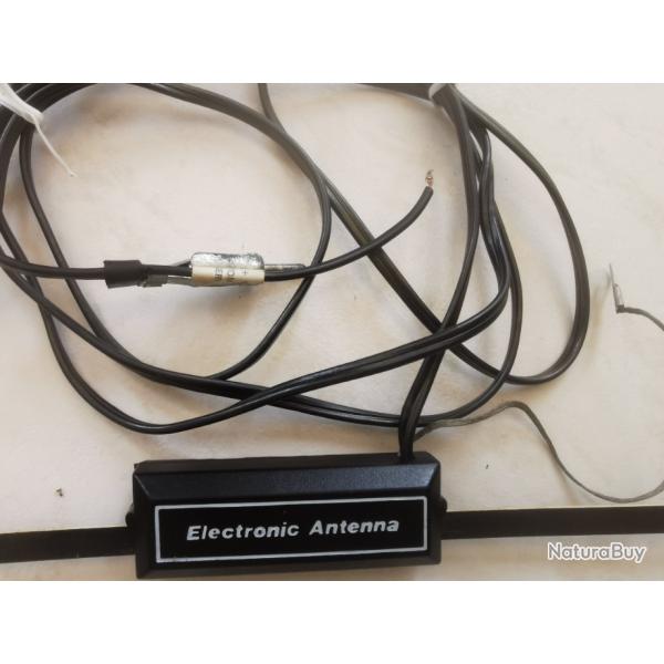 Antenne �lectronique de pare brise