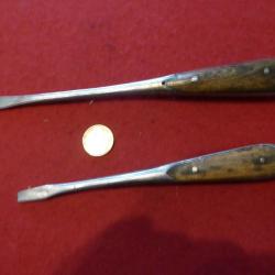 deux tournevis ancien pour d&eacute;montage armes anciennes