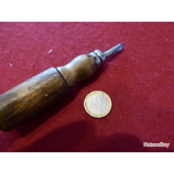 petit  tournevis manche bois de 13 cm
