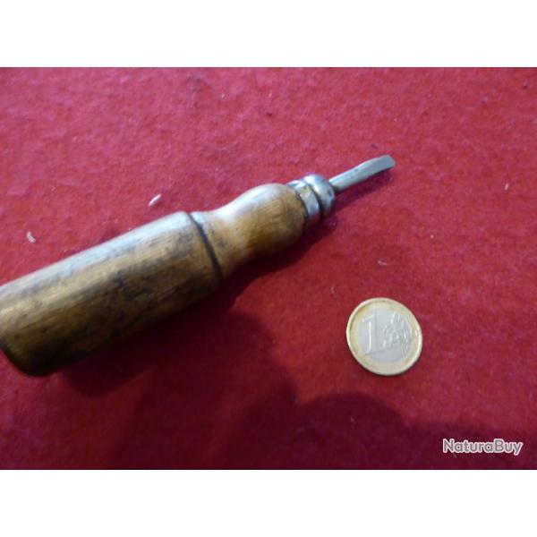 petit  tournevis manche bois de 13 cm