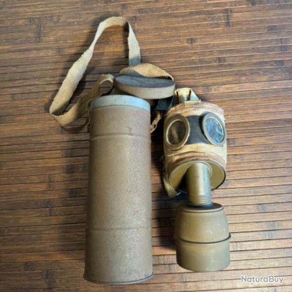 MASQUE A GAZ WW2 AVEC SA BO�TE 1939 - 39-45