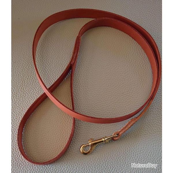 Laisse cuir simple 120 cm pour chien. tr�s petit chien