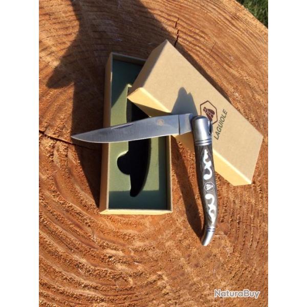 Neuf - Couteau pliant Laguiole - Bois de Pakka / D�cor incrust� sur le manche