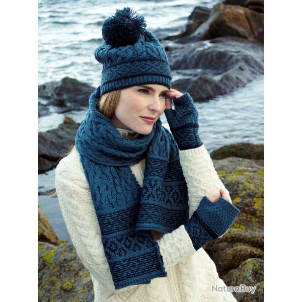 Bonnet pure laine m�rinos Jacquard nordique et pompon bleu