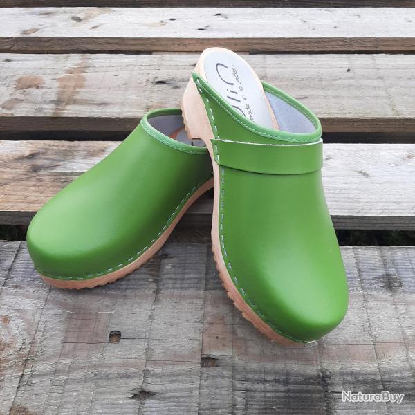 Sabot femme su�dois bois et cuir vif vert pomme