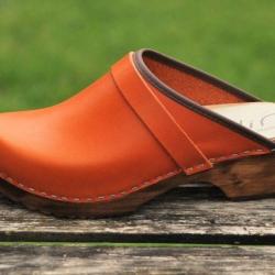 Sabot bois homme su&eacute;dois bois cuir tannage v&eacute;g&eacute;tal cuir orange vegetal