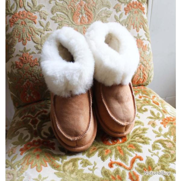 Chaussons chauds en peau de mouton Femme et Homme moka