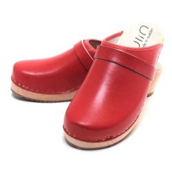 Sabots femme et homme en bois et cuir pour pieds fins cuir rouge &eacute;carlate